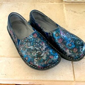 Alegria floral leather clogs